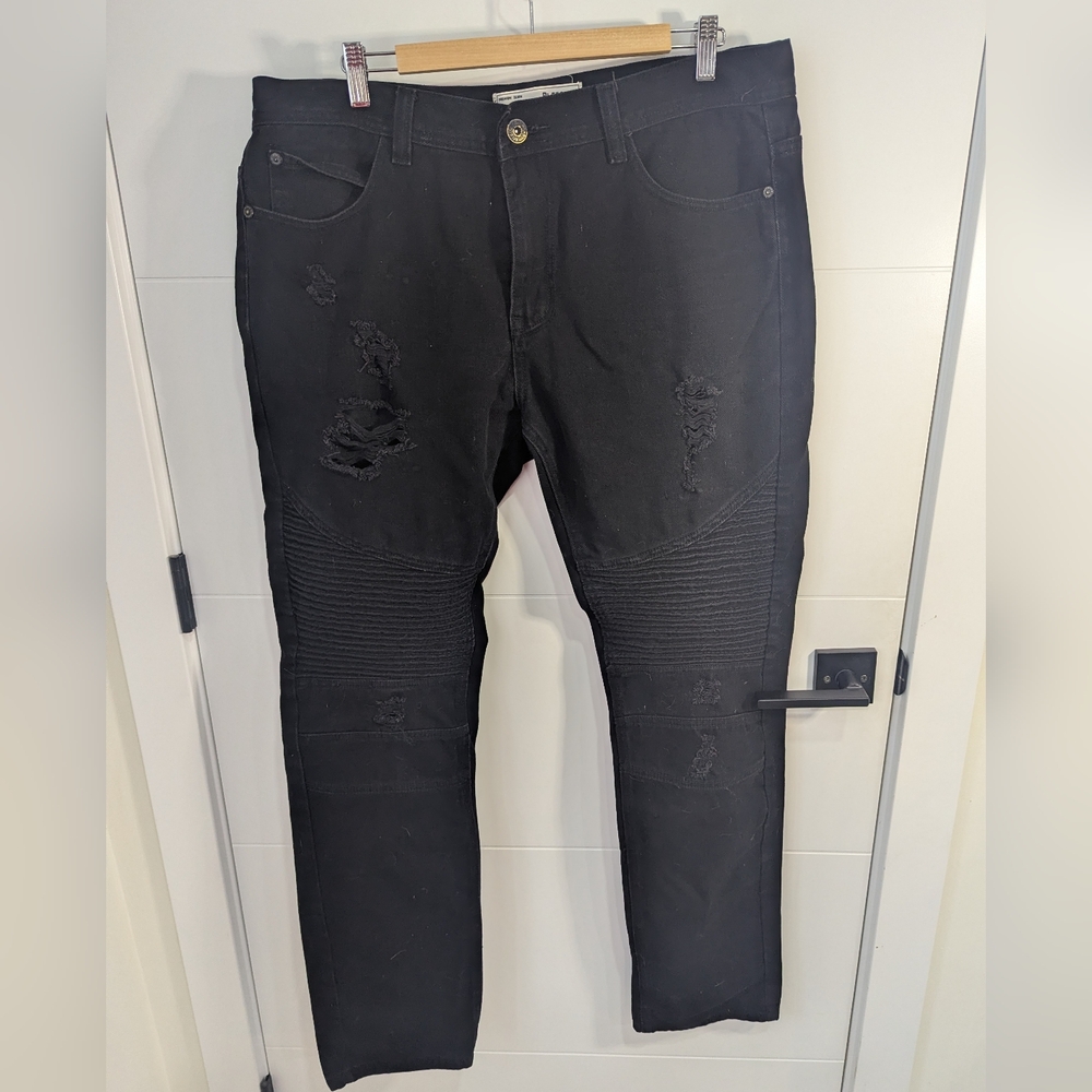 Bleeker & Mercer Men’s Slim Taper Pants – Black – 38x34 (see measurements)